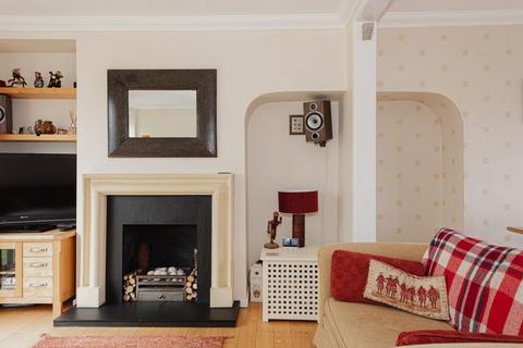 38 Lower Wood Road, Claygate, Esher, KT10 0EU