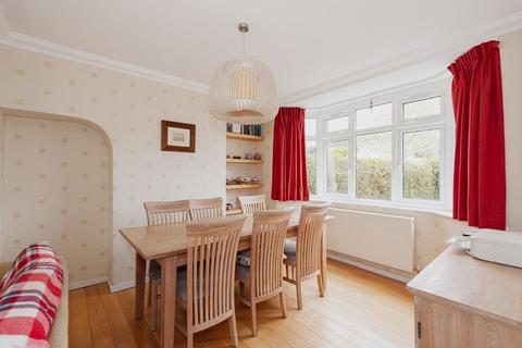 38 Lower Wood Road, Claygate, Esher, KT10 0EU