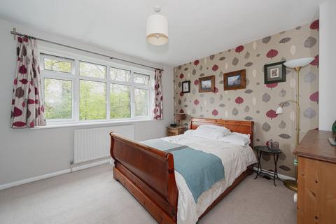 38 Lower Wood Road, Claygate, Esher, KT10 0EU