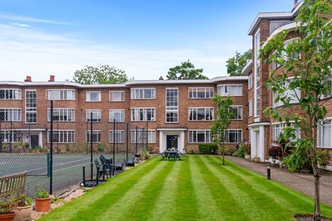 2 bedroom apartment for sale, Bridge Road, Kingfisher Court Bridge Road, KT8