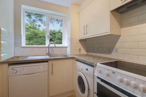 1 bedroom apartment for sale, Woodfield Road, Thames Ditton, KT7