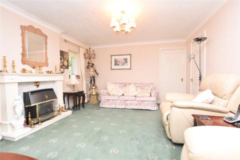 2 bedroom detached bungalow for sale, Ibbetson Oval, Churwell, Morley, Leeds