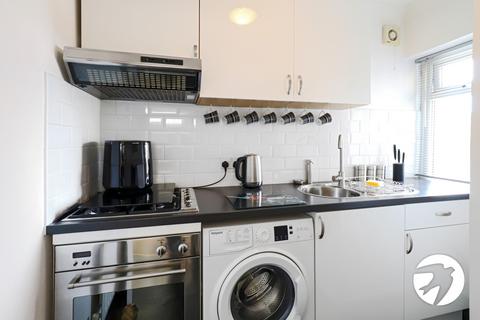 1 bedroom maisonette for sale, Abbey Crescent, Belvedere, Kent, DA17