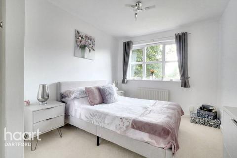 25 Powell Avenue, Dartford, DA2 6NT