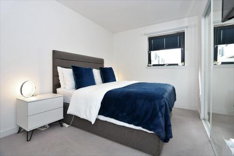 4/1, 1 Minerva Way, Glasgow, G3 8AT