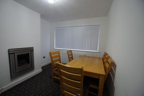 6 Ashfield Grove, Bradford, BD9 4EP
