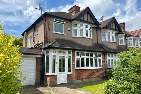 3 bedroom end of terrace house for sale, Rickmansworth Road, Pinner