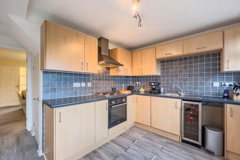 2 bedroom terraced house for sale, Upper Batley Lane, Batley