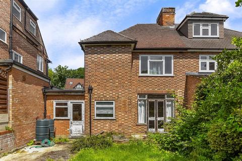 28 Harwater Drive, Loughton, IG10 1LW