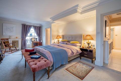 8 Elm Tree Road, London, NW8 9JX