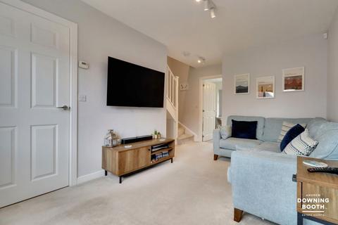 33 Tye Road, Fradley, Lichfield, WS13 8GW