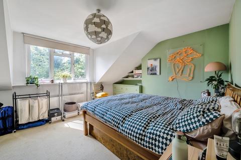 1 bedroom apartment to rent, Brondesbury Villas London NW6