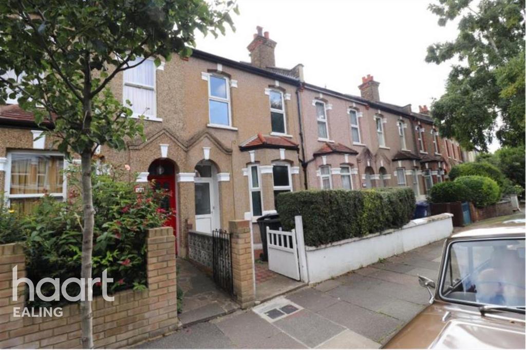 Seaford Road W13 3 bed flat to rent £2,200 pcm (£508 pw)