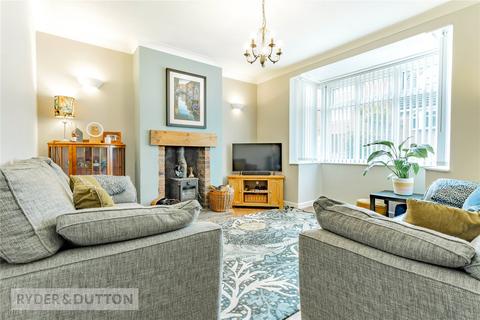 42 Cliff Hill Road, Shaw, Oldham, OL2 8DE
