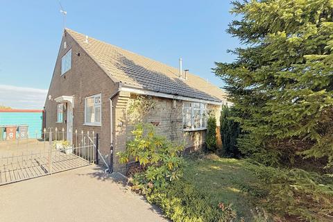 2 bedroom bungalow for sale, Fairway Drive, Wibsey, Bradford, BD7