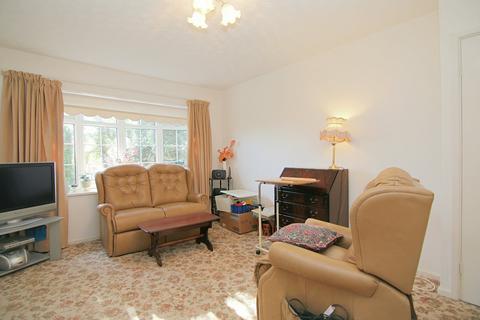 2 bedroom bungalow for sale, Fairway Drive, Wibsey, Bradford, BD7