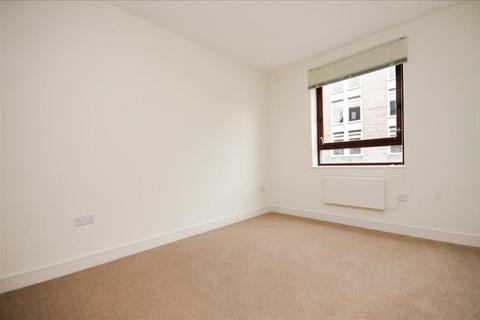 1 bedroom flat to rent, Coombe Road, New Malden KT3