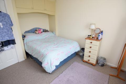 2 bedroom flat for sale, Holders Road, Amesbury, SP4 7PP