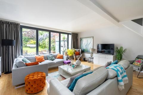 4 bedroom semi-detached house for sale, Little Bornes, West Dulwich, London, SE21