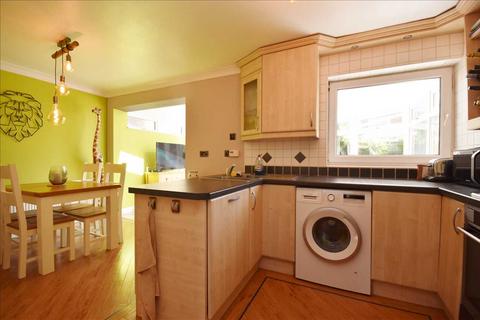 3 bedroom link detached house to rent, Empress Way, Euxton, Chorley