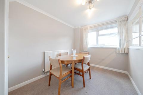 30 Leaholme Way, Ruislip, HA4 7RA