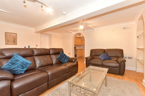 1 bedroom apartment for sale, Dover Road, Walmer, Deal, Kent