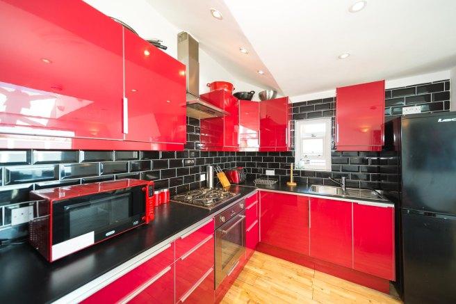 Byton-road-sw17-9hj-926435