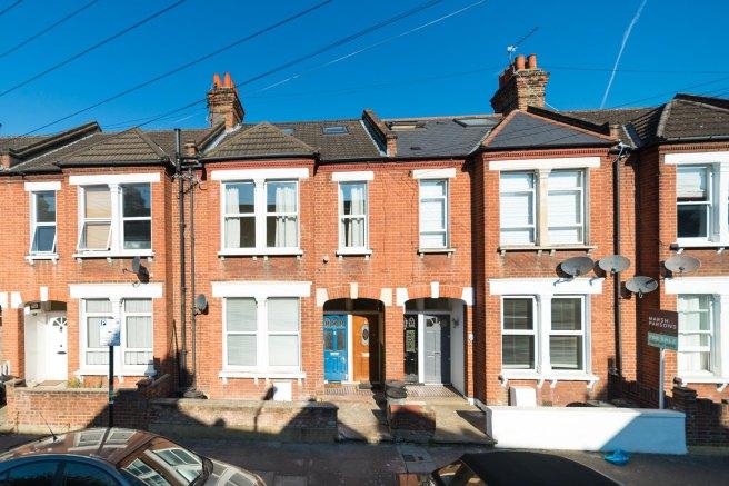 Byton-road-sw17-9hj-926444