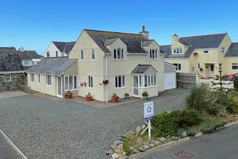 3 bedroom detached house for sale, Bol Don, Cemaes Bay, Isle of Anglesey, LL67