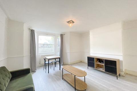 2 bedroom apartment to rent, Overcliffe, Gravesend, Kent, DA11 0EH