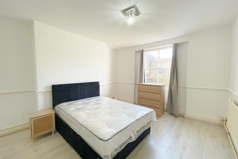 2 bedroom apartment to rent, Overcliffe, Gravesend, Kent, DA11 0EH