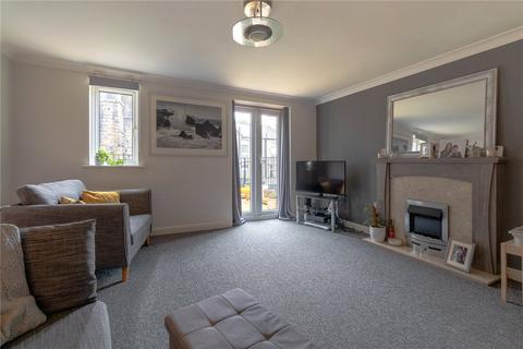 4 bedroom townhouse for sale, Dale View, Longwood, Huddersfield, HD3