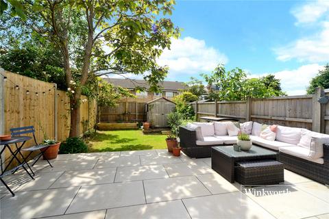 7 Hampton Road, Worcester Park, KT4 8EU