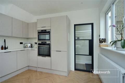 7 Hampton Road, Worcester Park, KT4 8EU