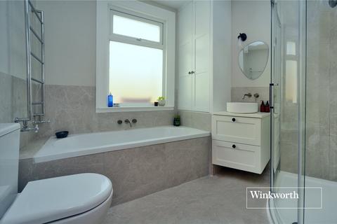 7 Hampton Road, Worcester Park, KT4 8EU