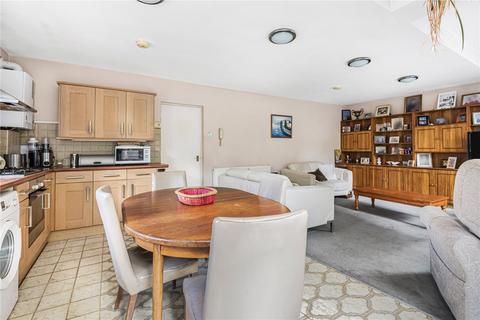 4 bedroom detached house for sale, Lyonsdown Road, New Barnet, Barnet, EN5