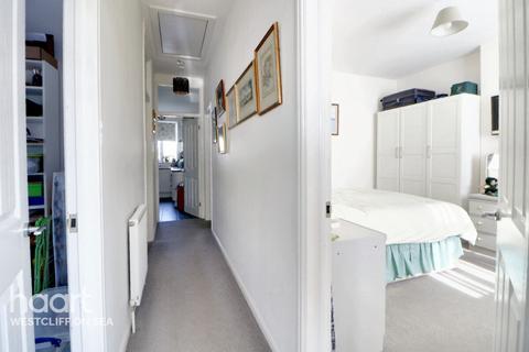 3 bedroom detached bungalow for sale, Thorpedene Gardens, SOUTHEND-ON-SEA
