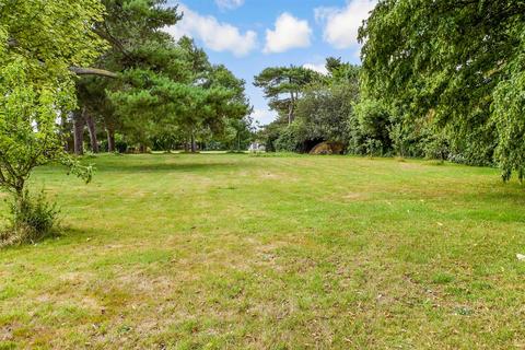 30 The Poplars, Ferring, Worthing, BN12 5QL