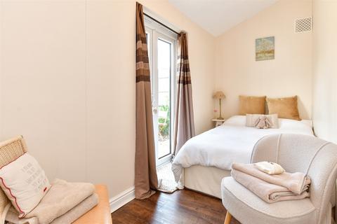 30 The Poplars, Ferring, Worthing, BN12 5QL