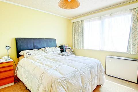 2 bedroom maisonette for sale, Overstrand Avenue, Rustington, Littlehampton, West Sussex, BN16
