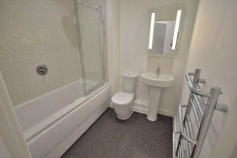 Studio to rent, Canside, Meadow Walk, Chelmsford, Essex, CM1