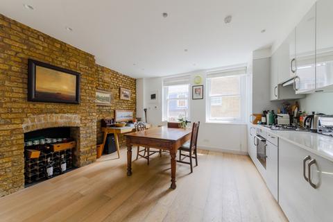 1 bedroom flat to rent, Neal's Yard, WC2H