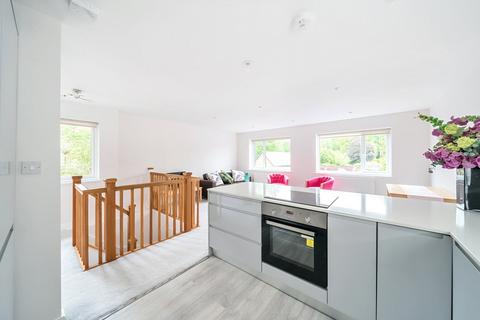 2 bedroom maisonette to rent, Steels Lane, Oxshott, Surrey, Elmbridge, KT22