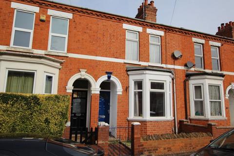 3 bedroom terraced house to rent, Bruce Street, St James