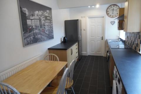 3 bedroom terraced house to rent, Bruce Street, St James