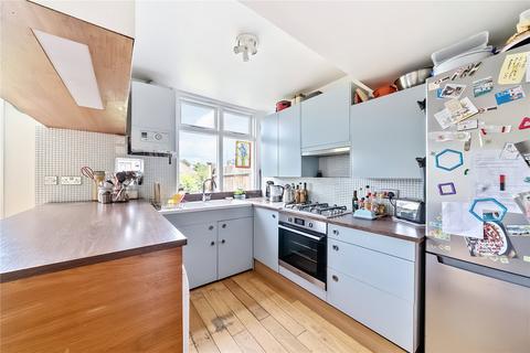 18 Torrington Gardens, London, N11 2AB