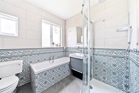 18 Torrington Gardens, London, N11 2AB