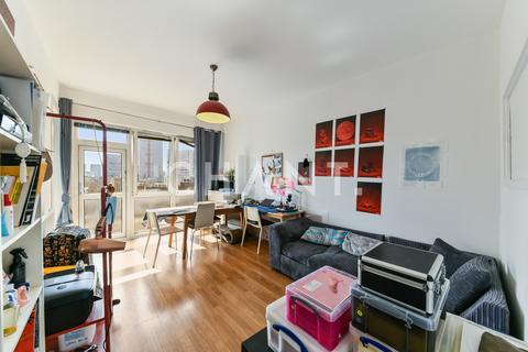 2 bedroom penthouse to rent, Old Street, Islington, London, EC1V