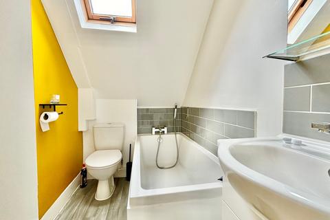1c Chepbourne Road, Bexhill-on-sea, TN40 1QU