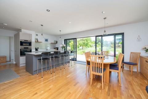 28a Warnham Road, Horsham, RH12 2QU